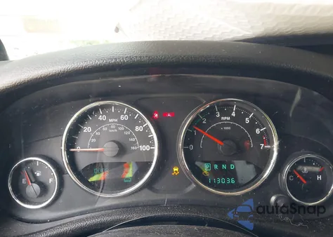 2014 Jeep Wrangler Unlimited Sahara z USA, uszkodzony, nr VIN 1C4BJWEG2EL138028